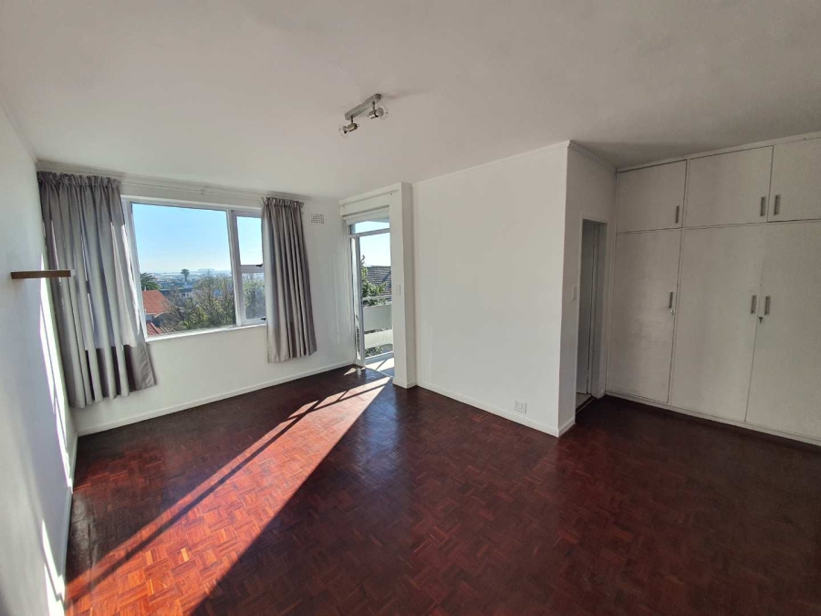 1 Bedroom Property for Sale in Observatory Western Cape